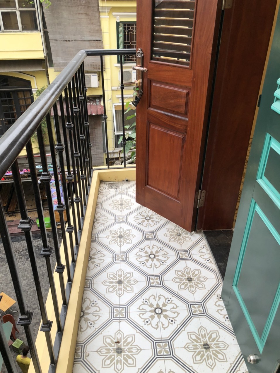 Chính chủ cần cho thuê nhà nguyên căn phố Tạ Hiện dt 40m2 x 5 tầng