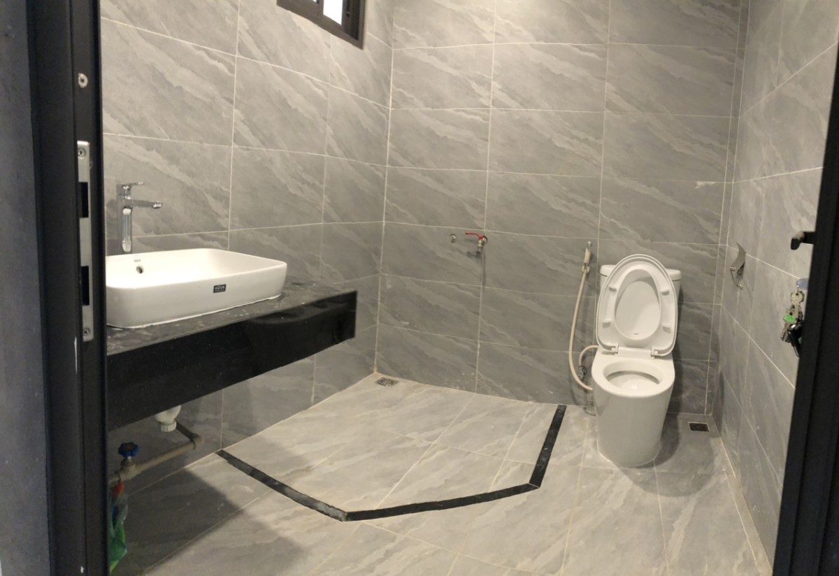Chính chủ cần cho thuê nhà nguyên căn phố Tạ Hiện dt 40m2 x 5 tầng