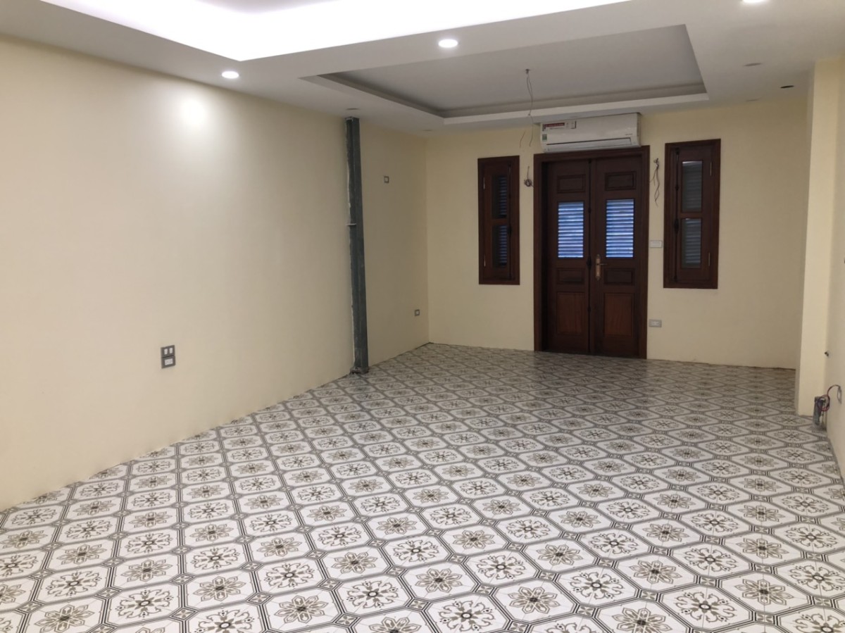 Chính chủ cần cho thuê nhà nguyên căn phố Tạ Hiện dt 40m2 x 5 tầng