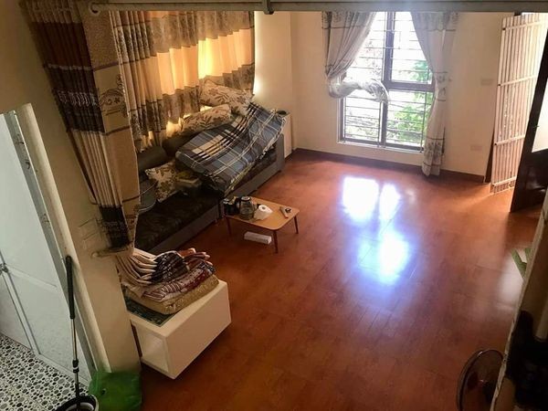 Cho thuê nhà nguyên căn Ngọc Thụy, Long Biên, 4 tầng, giá 10tr/tháng