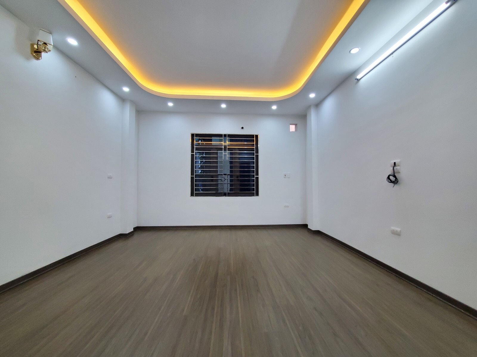 Chính chủ cần bán nhà Đội Cấn, Ba Đình 30m2 5T 3.7 tỷ nhà mới, ở ngay