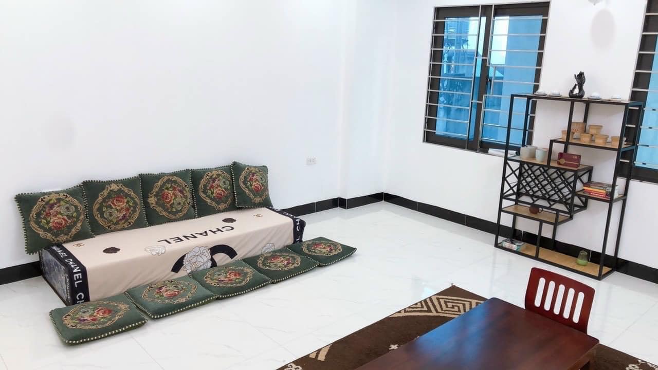 Chính chủ cần bán nhà tại Hồ Tùng Mậu 46m2 oto gần nhà, tiện ích đầy đủ giá chỉ 4 tỷ