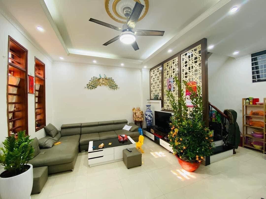 Cần bán nhà tại Trần Cung Bắc Từ Liêm 38m2 6 tầng, lô góc, giá 5.3 tỷ