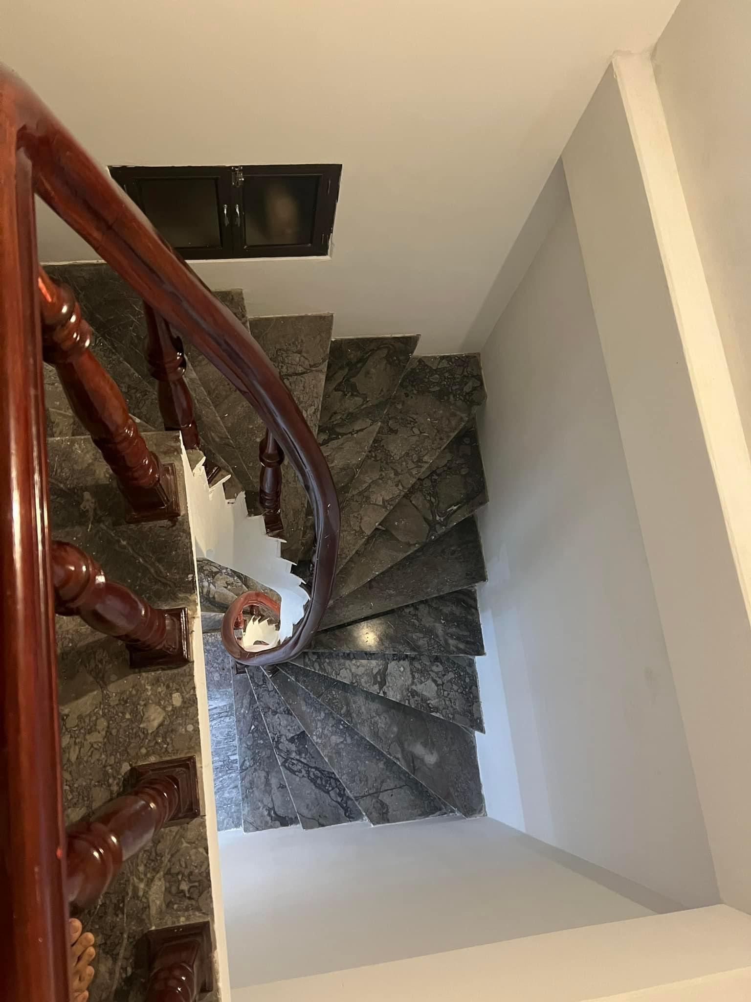 Cần bán nhà giá rẻ tại Bạch Đằng, Hai Bà Trưng 29m2 giá 2,9 tỷ