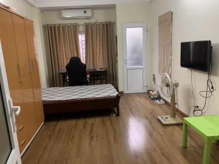 Chính chủ cho thuê nhà ở 5 tầng khu vực Xuân Đỉnh, CV Hòa Bình