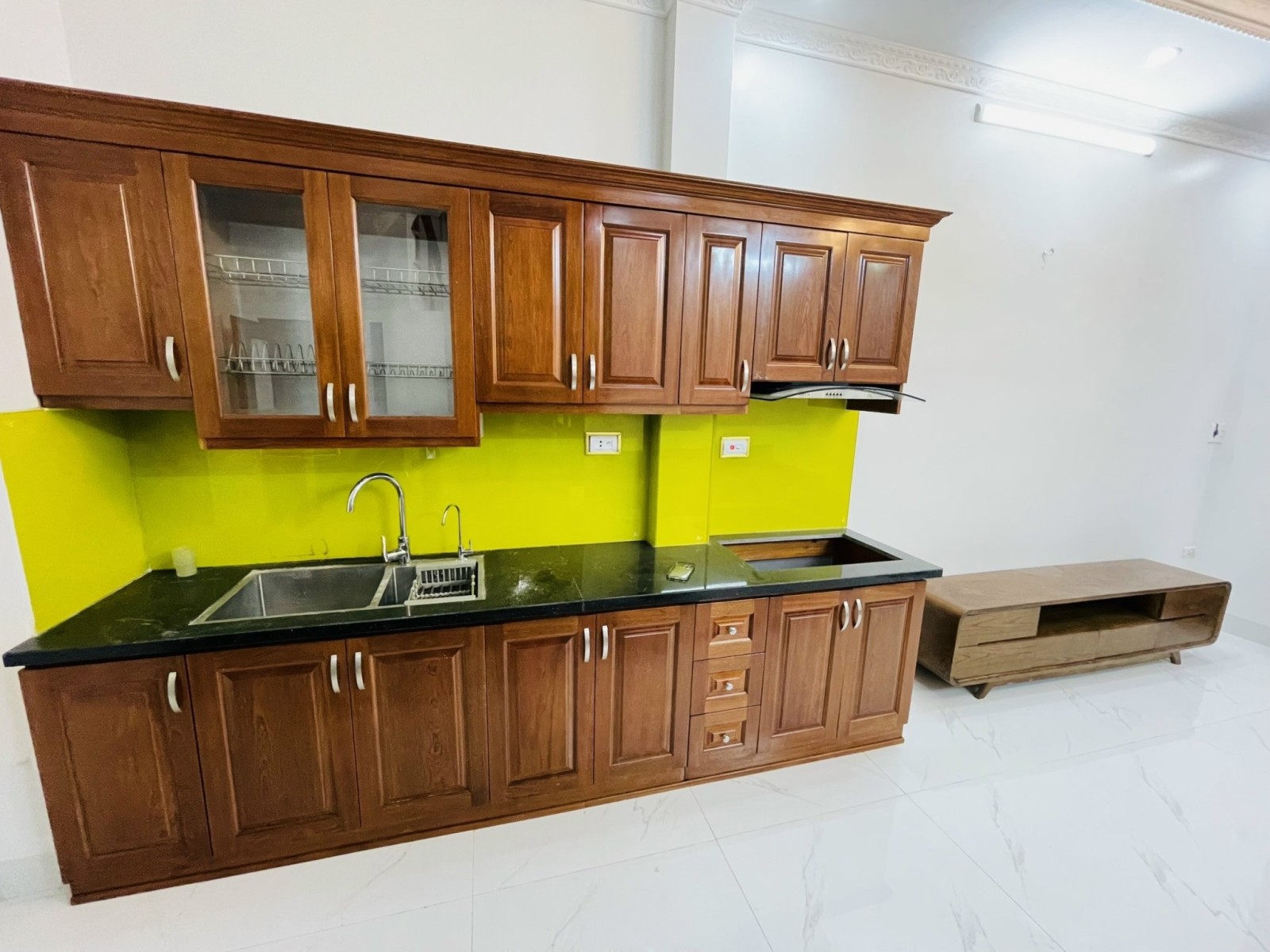 Bán nhà 5 tầng 34m2 giá 4,5 tỷ tại Hoàng Hoa Thám, Ba Đình
