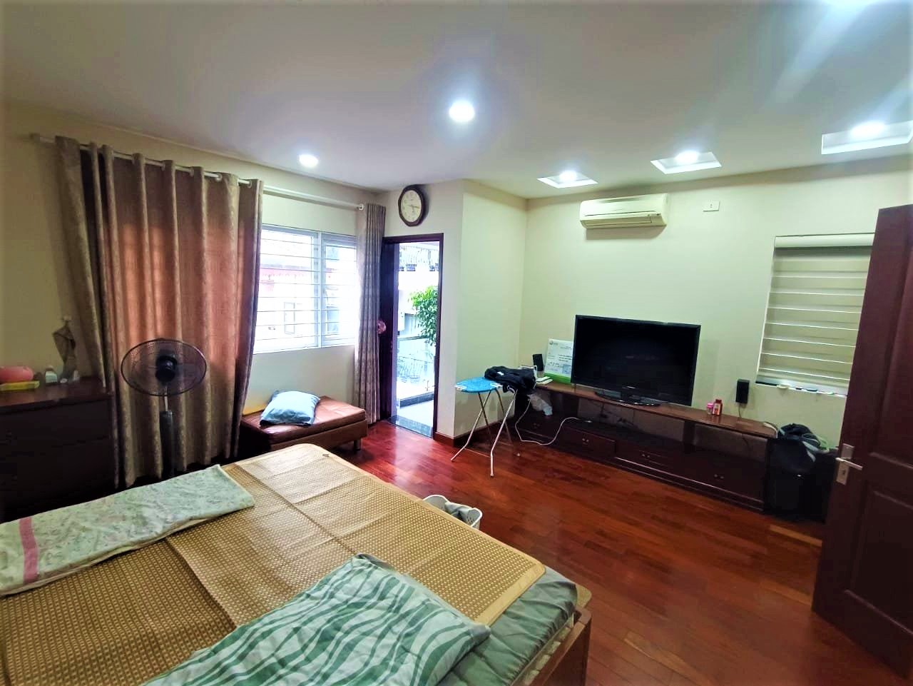 Bán nhà phố Trần Cung diện tích 43m2 giá 4,95 tỷ