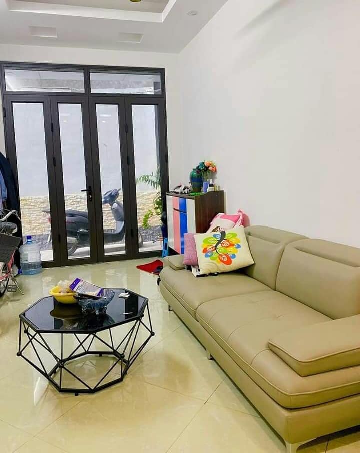 Chính chủ cần bán nhà 4 tầng 30m2 giá 3,4 tỷ tại Xã Đàn, Đống Đa