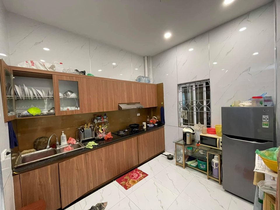 Chính chủ cần bán nhà  tại Nguyễn Chí Thanh, nhà 2 mặt ngõ, diện tích 50m2