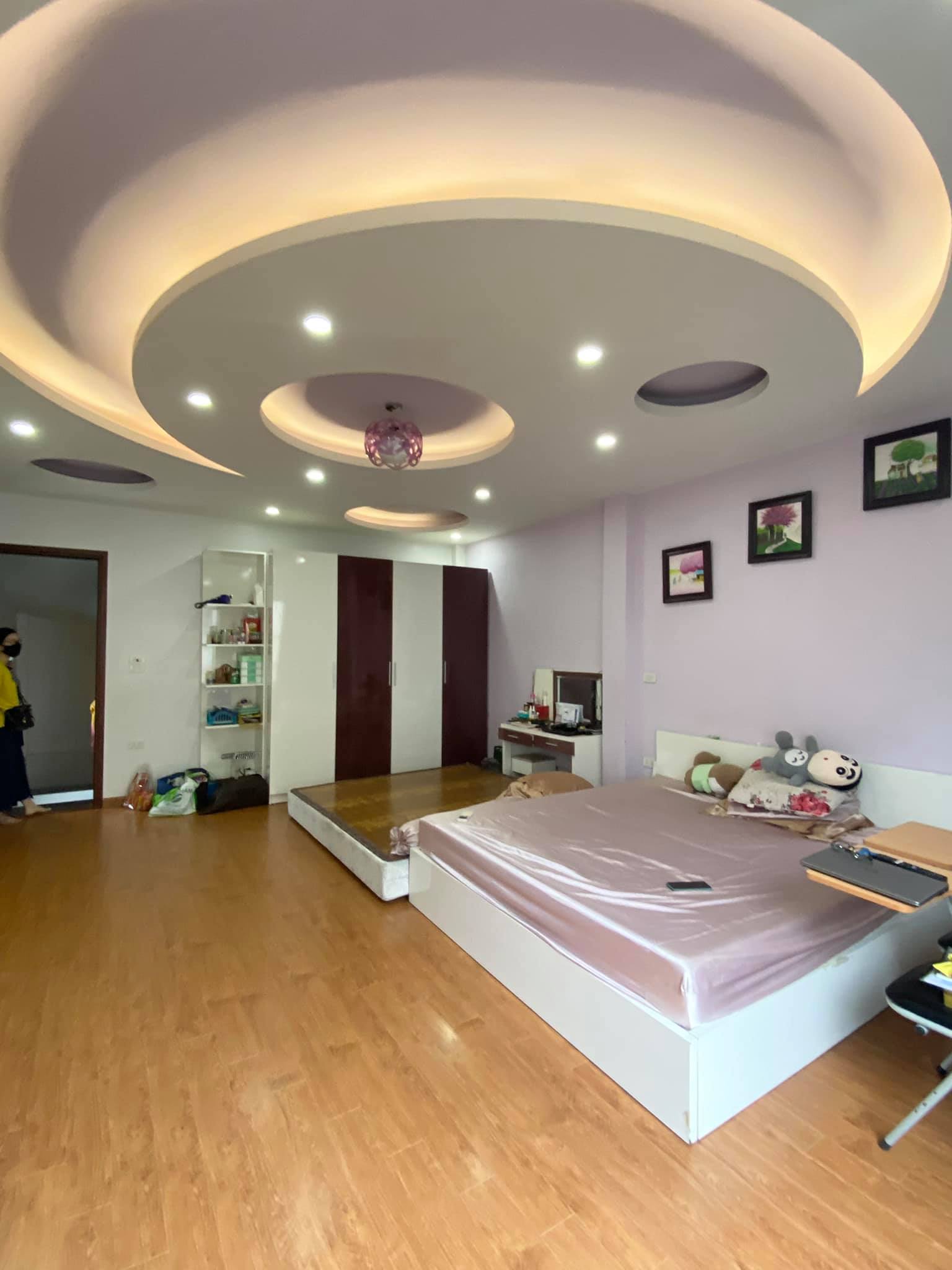 Bán nhà tại Ngô Thì Nhậm diện tích 63m2 giá 4,4 tỷ