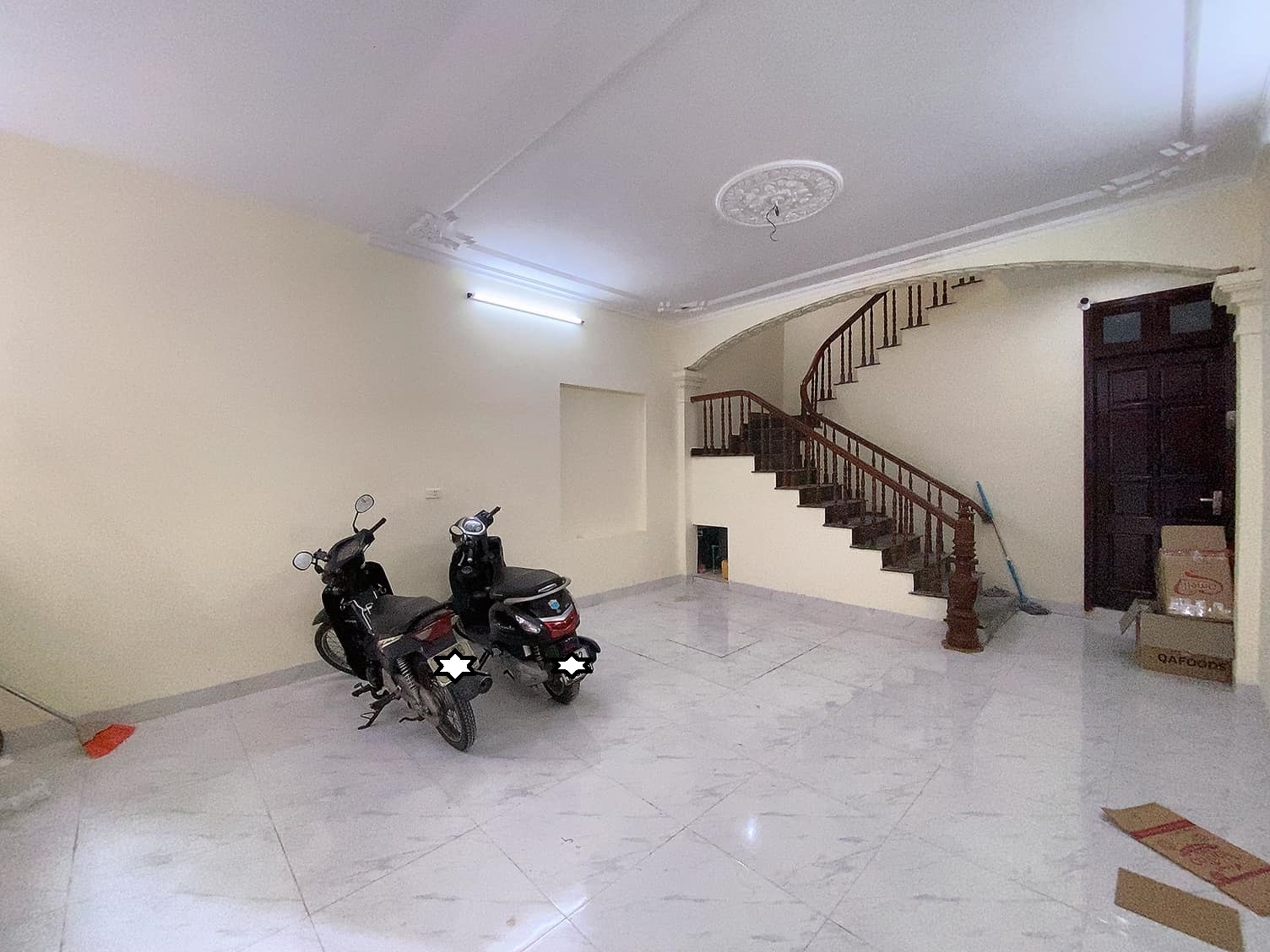 Bán nhà tại Ngô Thì Nhậm diện tích 63m2 giá 4,4 tỷ