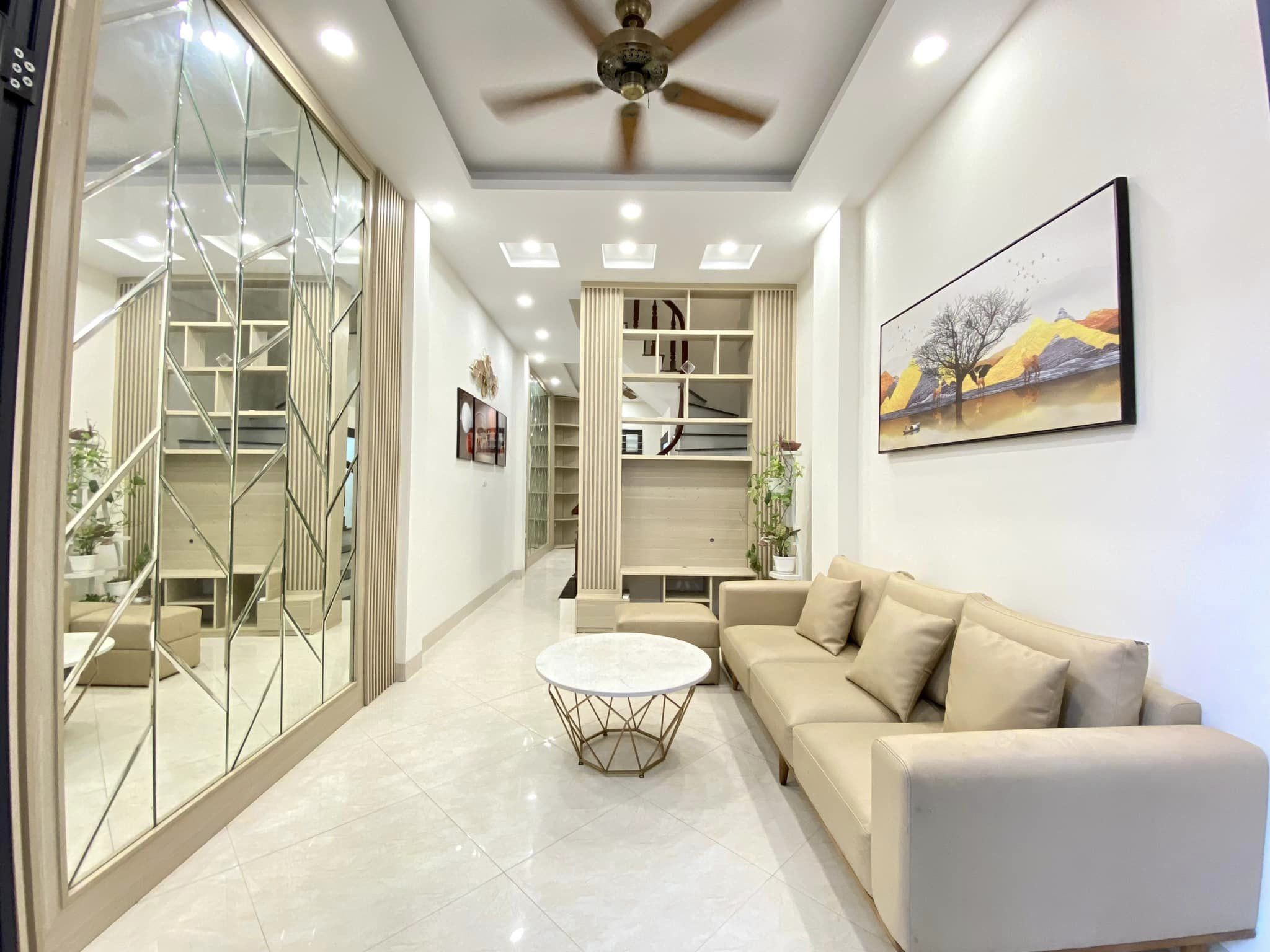 Bán nhà 5 tầng phố Kim Ngưu diện tích 46m2 giá 4,7 tỷ