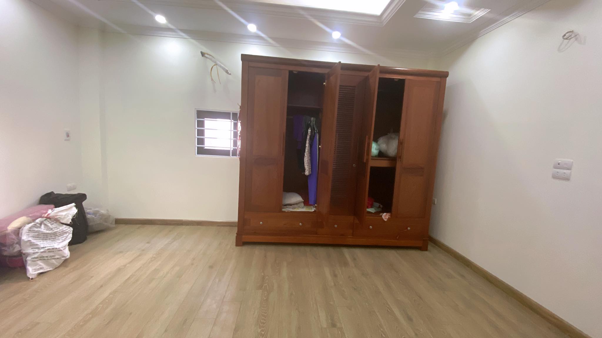 Bán nhà siêu rẻ diện tích 105m2 giá 3,55 tỷ tại Song Phương, Hoài Đức