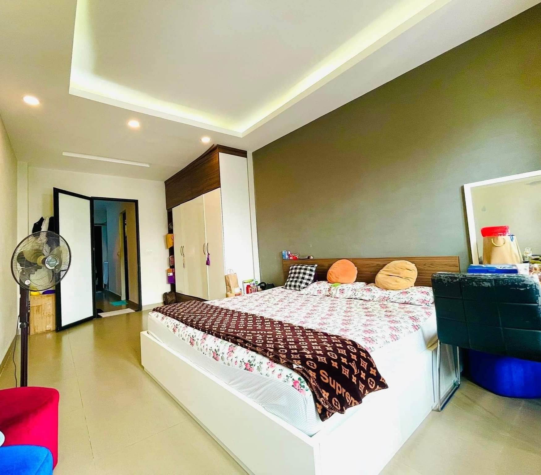 Bán nhà 5 tầng, diện tích 50m2 giá 4 tỷ tại Nguyễn Đức Cảnh, Hoàng Mai