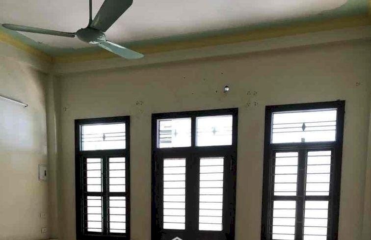 Cần bán nhanh đang ở ở Sơn Tây, Hà Nội do chuyển công tác giá 3,24 tỷ