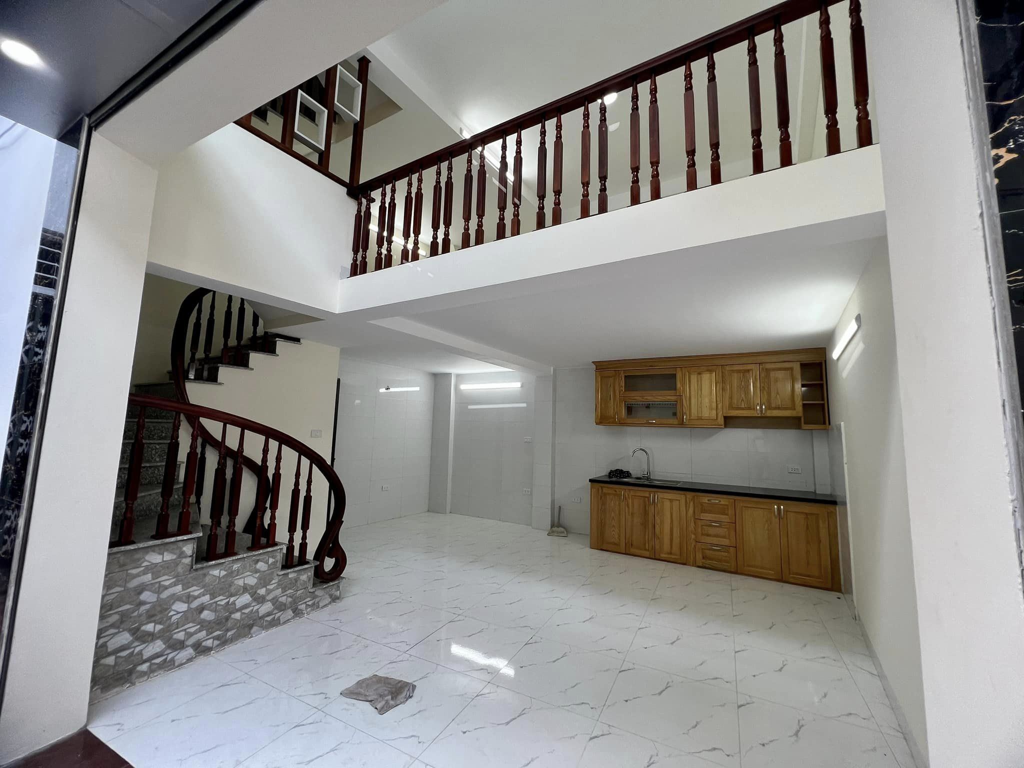 Bán nhanh nhà lô góc Cự Lộc, Thanh Xuân, Hà Nội, giá chỉ 2.2 tỷ