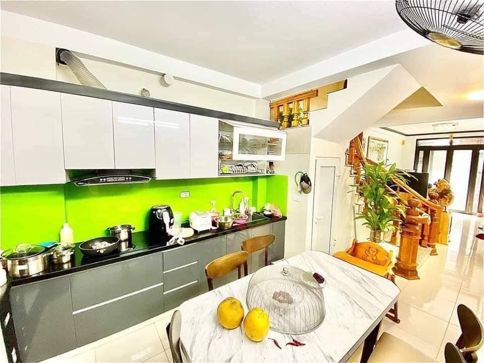 Bán nhanh căn nhà đẹp ở An Dương Vương, Tây Hồ 45m2 giá 4,2 tỷ
