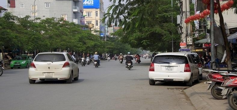 Bán nhà 5 tầng ngõ 105 Xuân La diện tích 33m2 