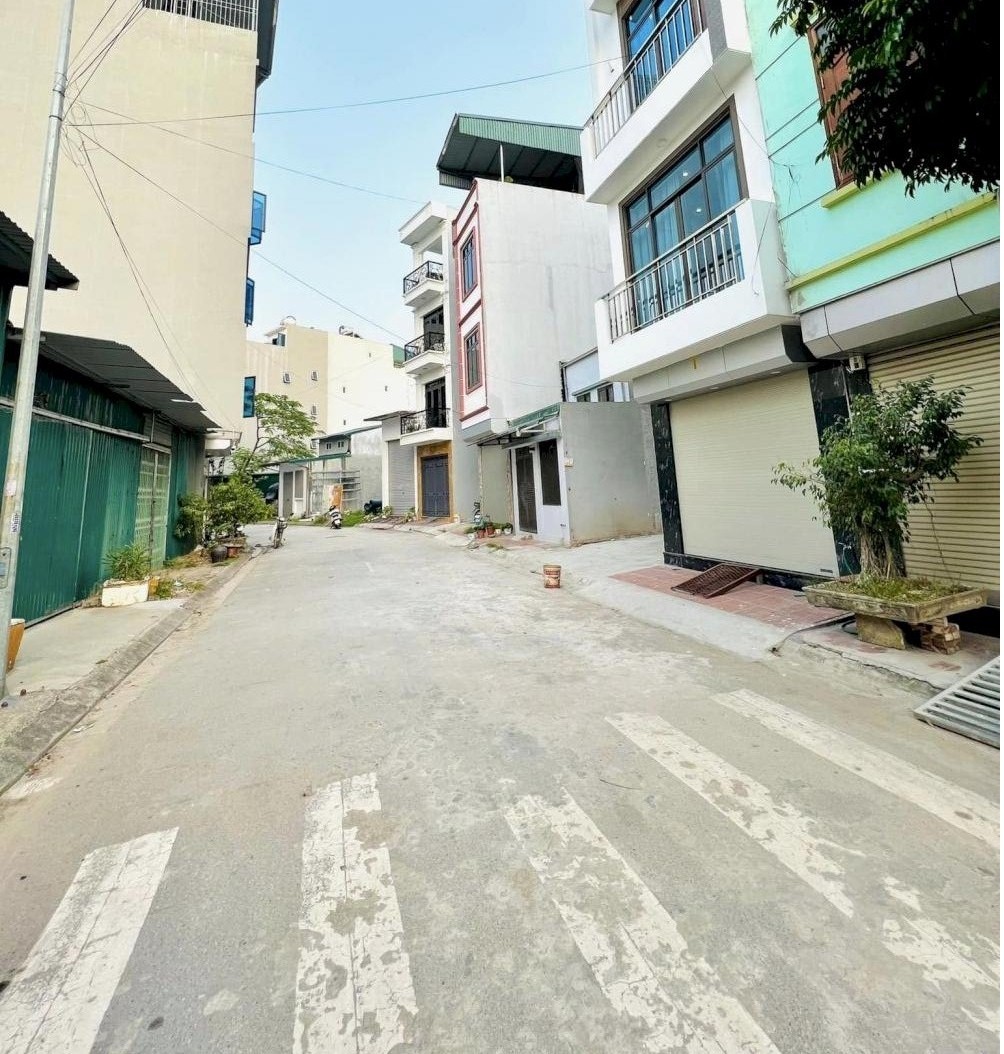 Bán căn nhà 40m2 có 5 tầng giá 3.7 tỷ ở Ngọc Hồi, Thanh Trì, Hà Nội