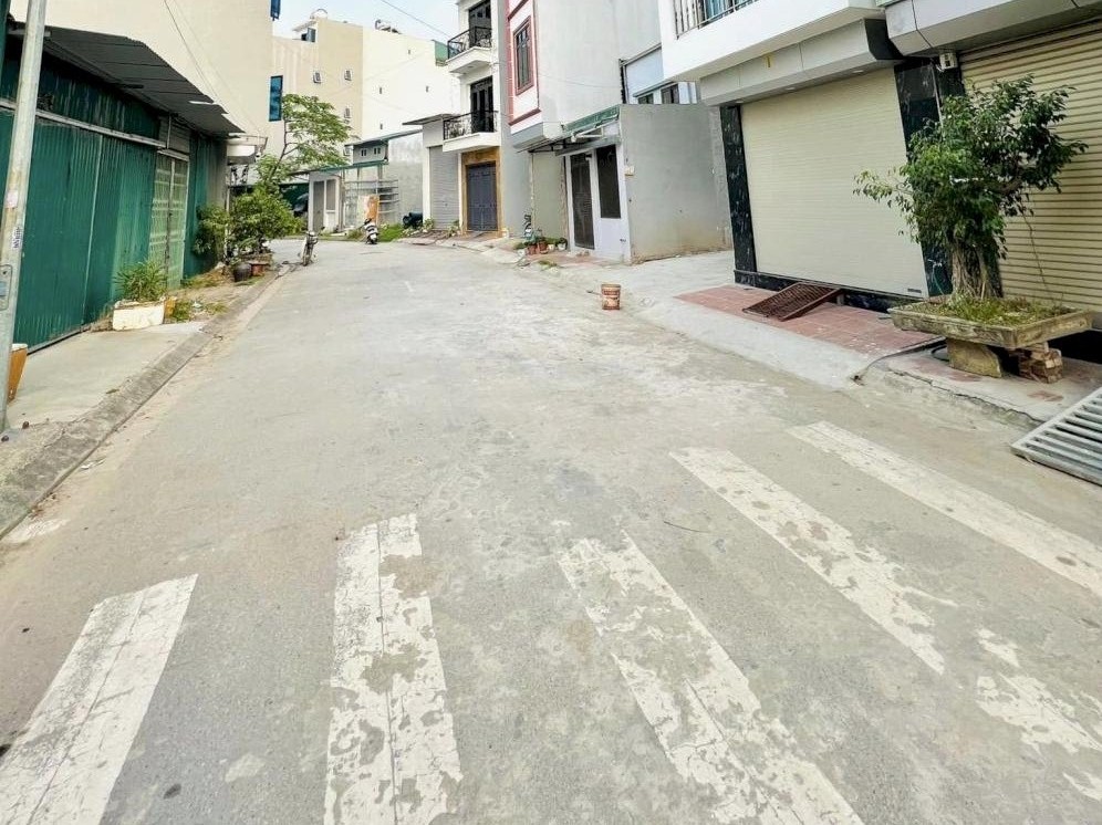 Bán căn nhà 40m2 có 5 tầng giá 3.7 tỷ ở Ngọc Hồi, Thanh Trì, Hà Nội