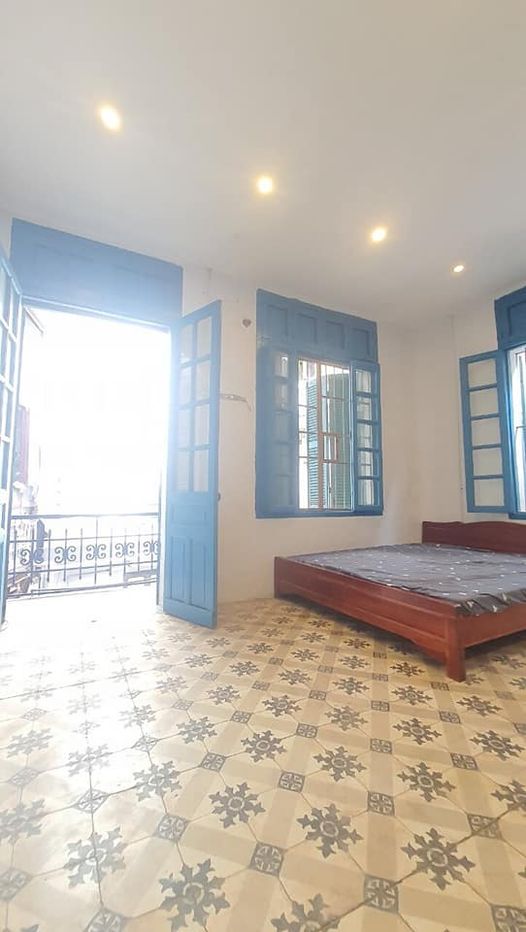 Cho thuê căn hộ ở tầng 2 tại Trúc Bạch, Ba Đình, Hà Nội