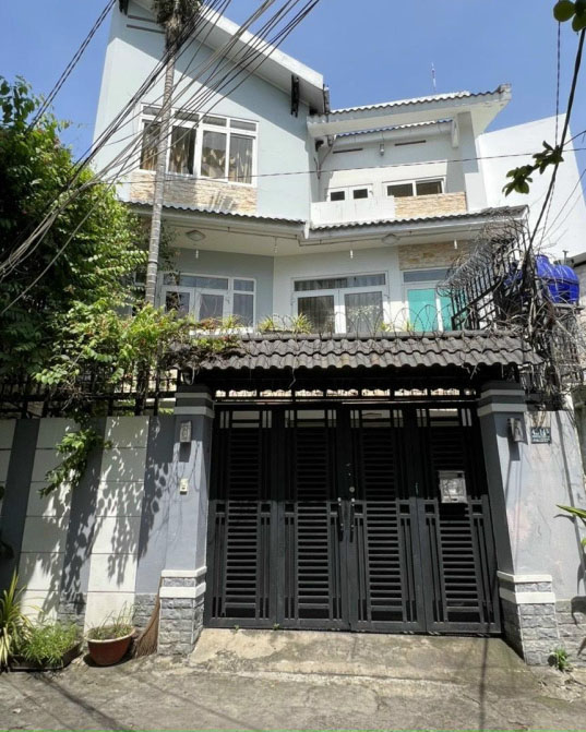 Bán gấp nhà hiện đại giá rẻ, hẻm xe tải tại đường Hoàng Hoa Thám Bình Thạnh