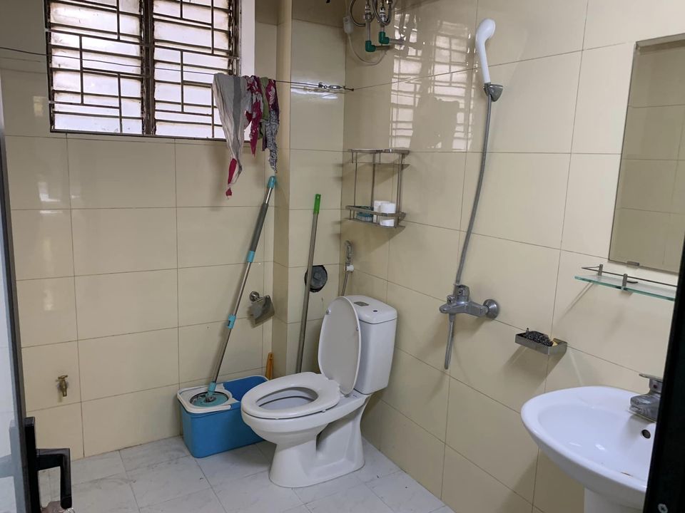 Cho thuê nhà tại nguyễn đức cảnh, thông sang đền lừ, giá 7tr/tháng