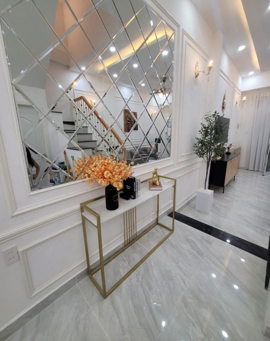 Cần tiền bán nhanh nhà mới xây tại đường Lam Sơn, Tân Bình 4 phòng ngủ nội thất cực sang