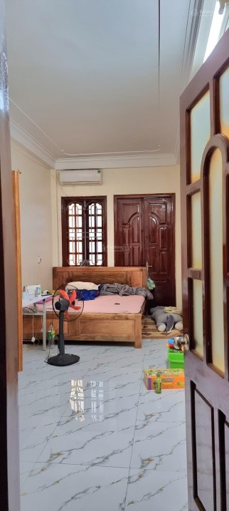 Cần cho thuê nhà 4 tầng 45m2, giá 9tr/tháng