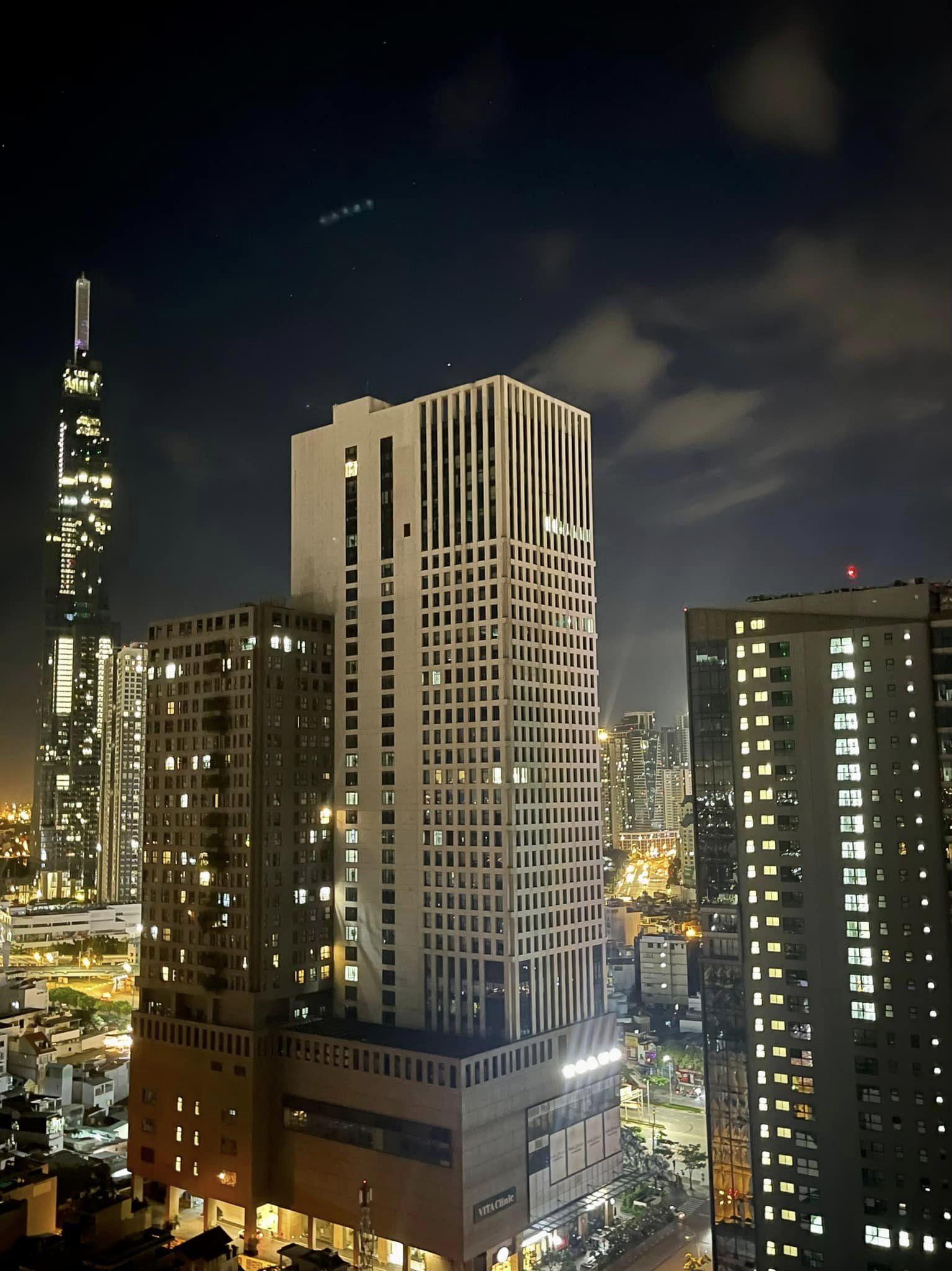Chính chủ cho thuê căn hộ cao cấp view landmark, Wilton Tower Bình Thạnh