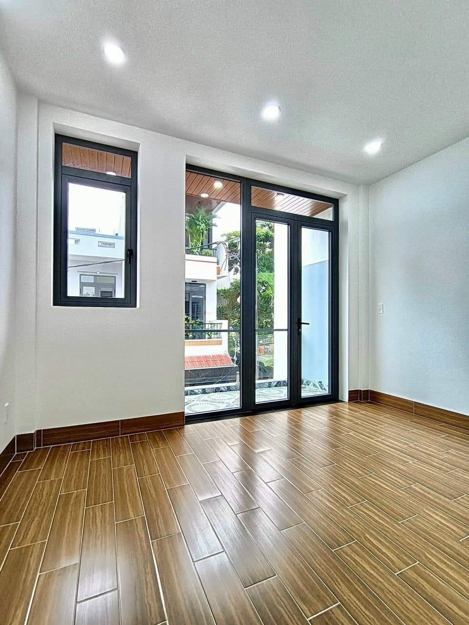 Chính chủ bán nhà mới xây đẹp tại Trường Thạnh, Thủ Đức 3PN giá tốt