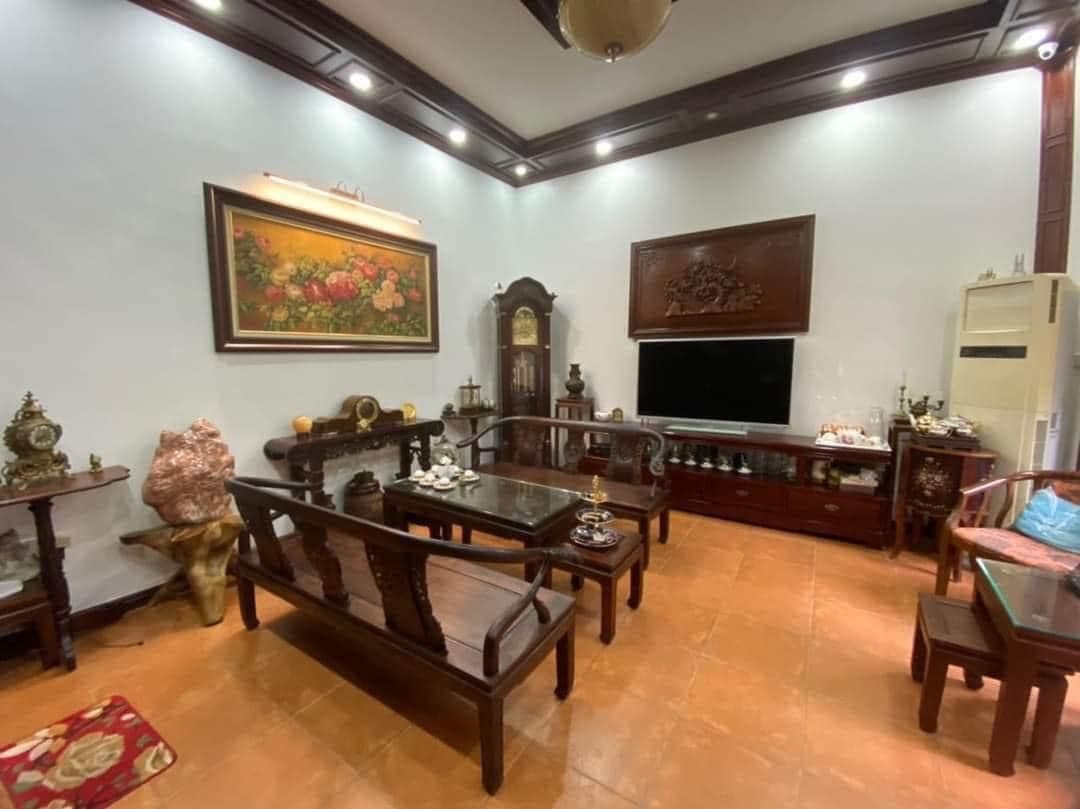 Bán nhà lô góc diện tích 50m2 giá 6 tỷ  tại Đội Cấn, Ba Đình
