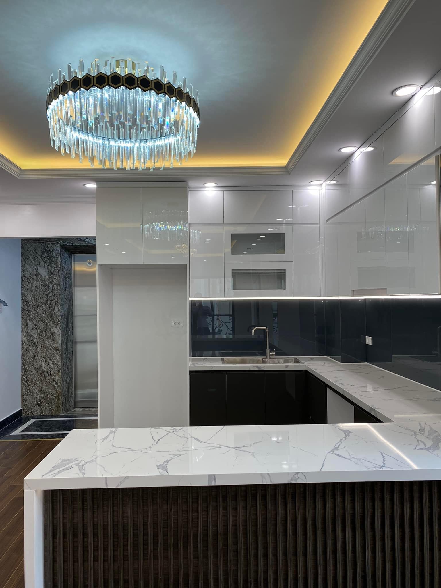 Bán nhà lô góc 4 tầng, 40m2 giá 5,4 tỷ tại Đê La Thành