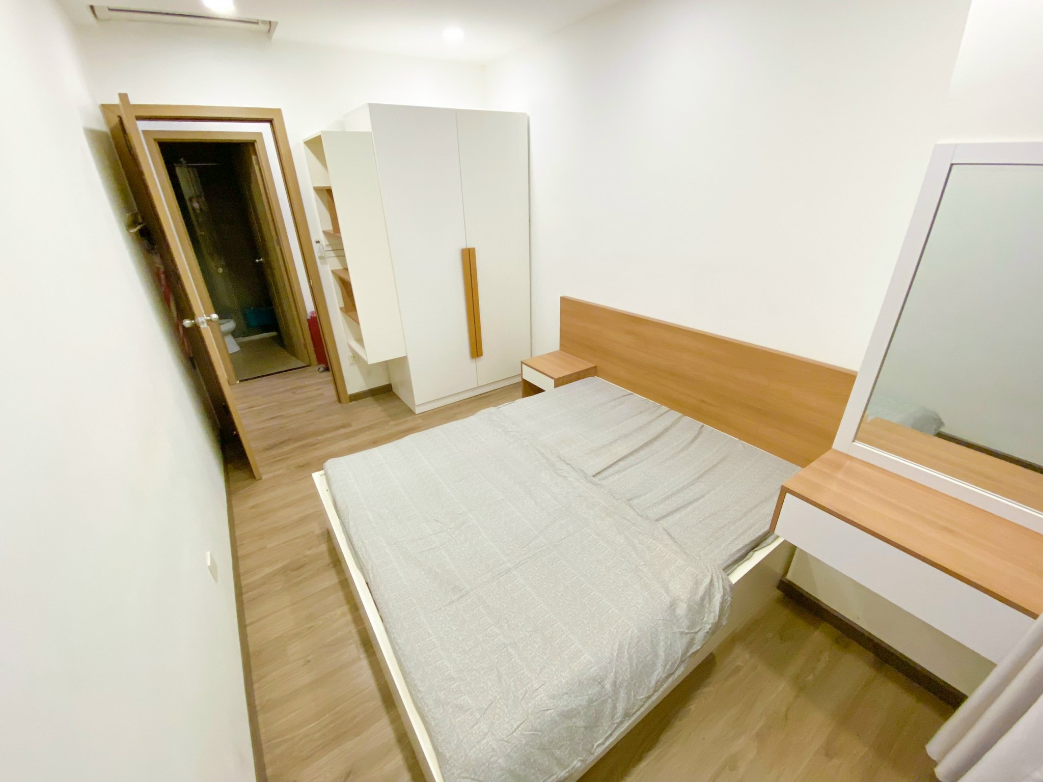 Cho thuê căn hộ Kingston Residence Nguyễn Văn Trỗi, Phú Nhuận full nội thất