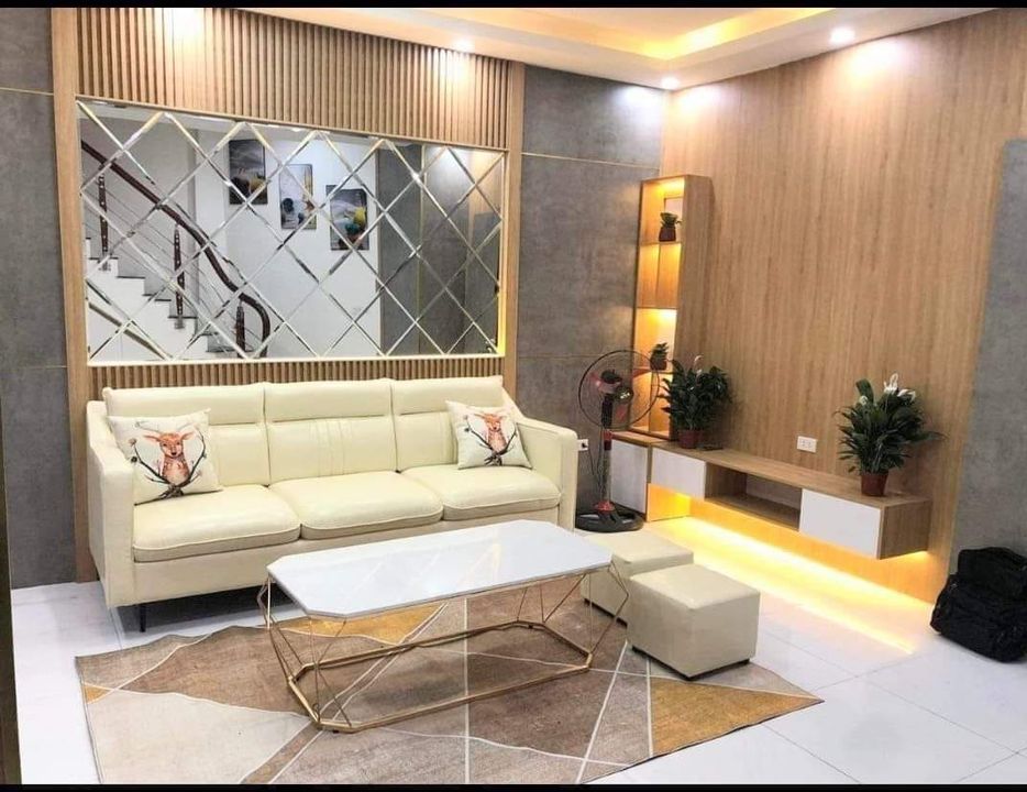 Bán nhà 5 tầng, mặt tiền 4m giá 5 tỷ tại phố Lạc Trung, Hai Bà Trưng