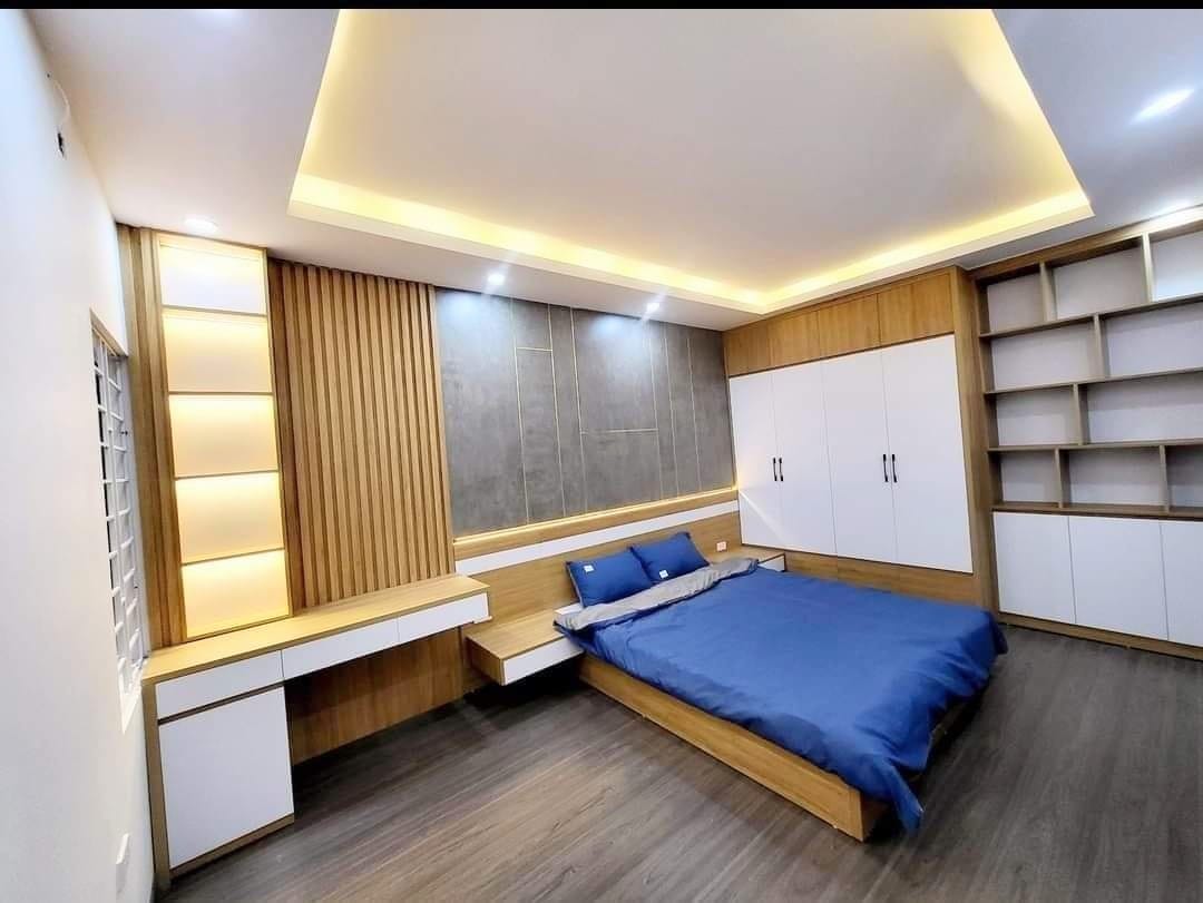 Bán nhà 5 tầng, mặt tiền 4m giá 5 tỷ tại phố Lạc Trung, Hai Bà Trưng