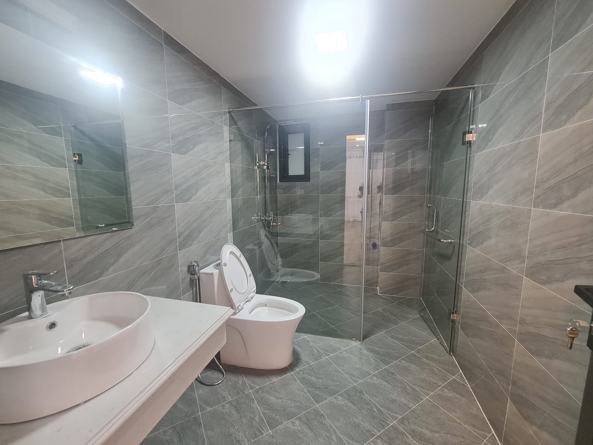 Bán nhà 5 tầng ở Khương Trung, Thanh Xuân, Hà Nội