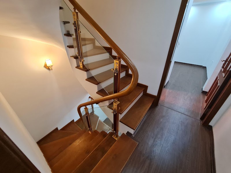Bán nhà lô góc 5 tầng, 34m2 giá 3,8 tỷ tại Bồ Đề, Lonng Biên