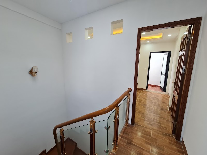 Bán nhà lô góc 5 tầng, 34m2 giá 3,8 tỷ tại Bồ Đề, Lonng Biên