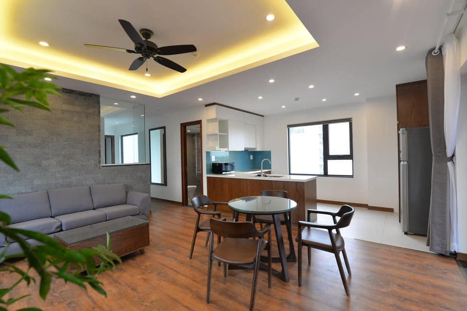 Cần bán nhà 8 tầng,  diện tích 185m2 giá 33,5 tỷ tại Thuỵ Khuê, Tây Hồ