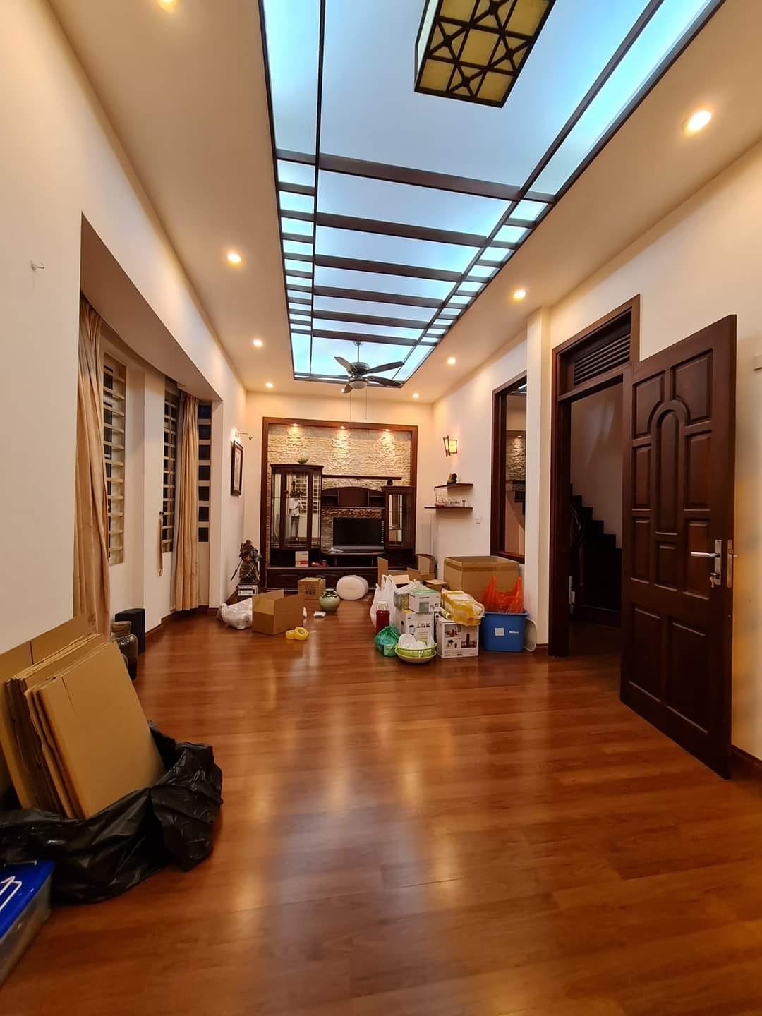 Cần bán nhà lô góc 5 tầng diện tích 48m2 giá 5,9 tỷ tại Nguyễn Trãi,Thanh Xuân