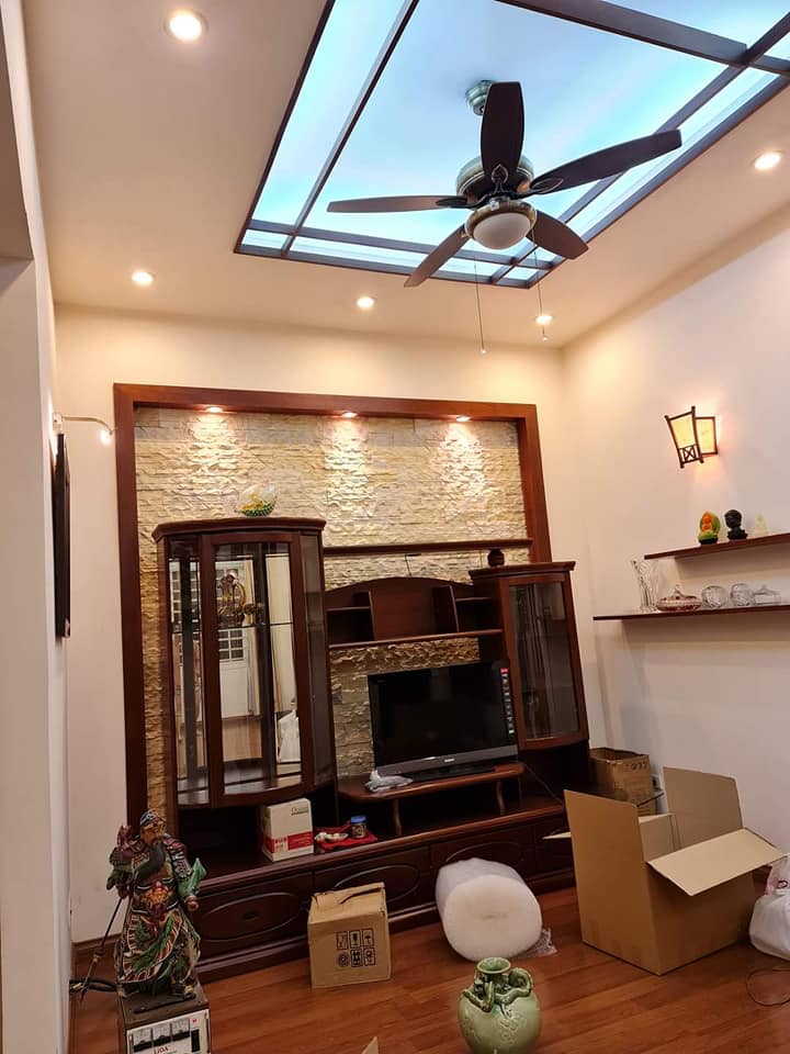 Cần bán nhà lô góc 5 tầng diện tích 48m2 giá 5,9 tỷ tại Nguyễn Trãi,Thanh Xuân