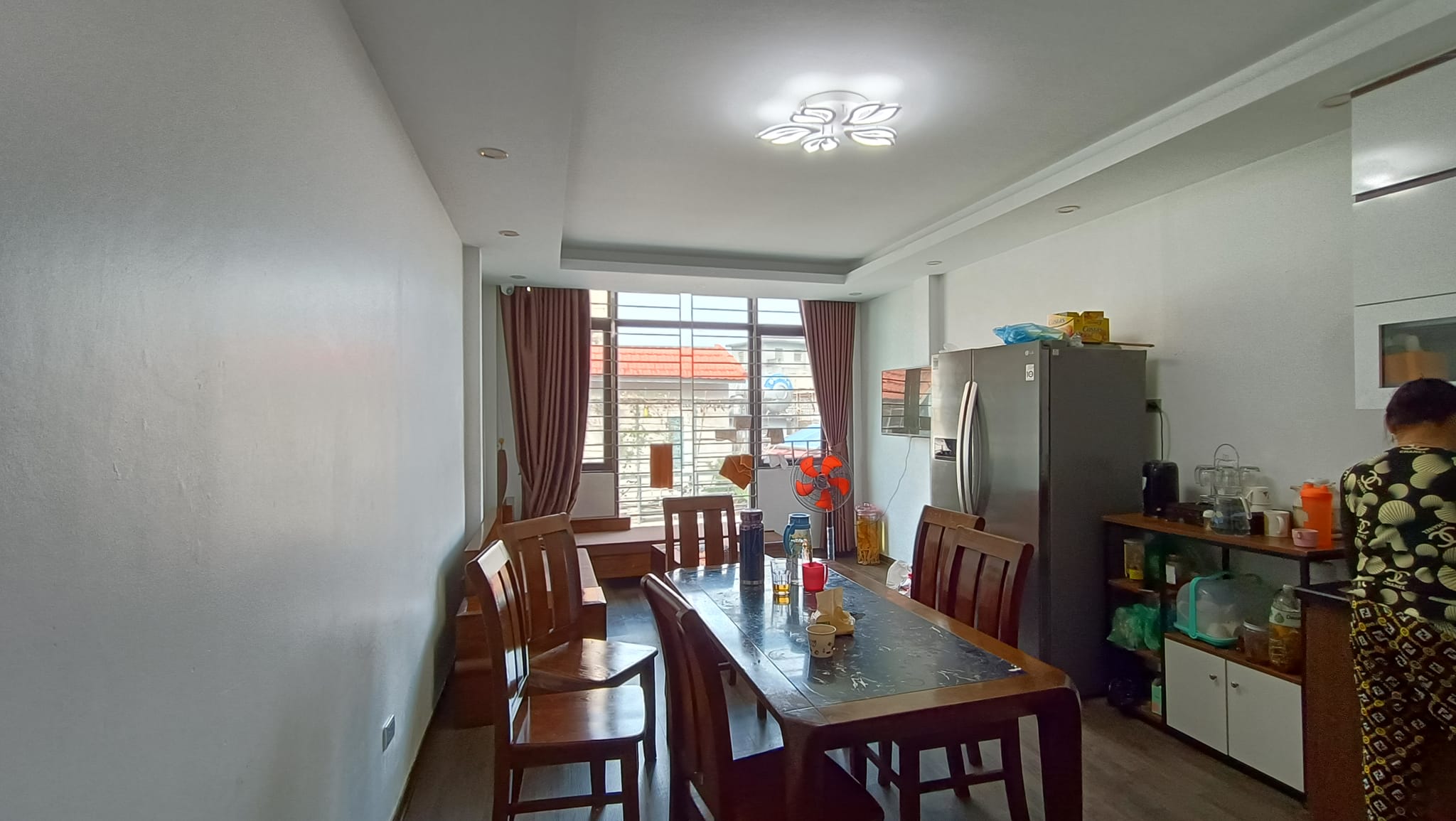 Chính chủ cần bán nhà diện tích 45m2, giá 10,8 tỷ tại Cầu Giấy