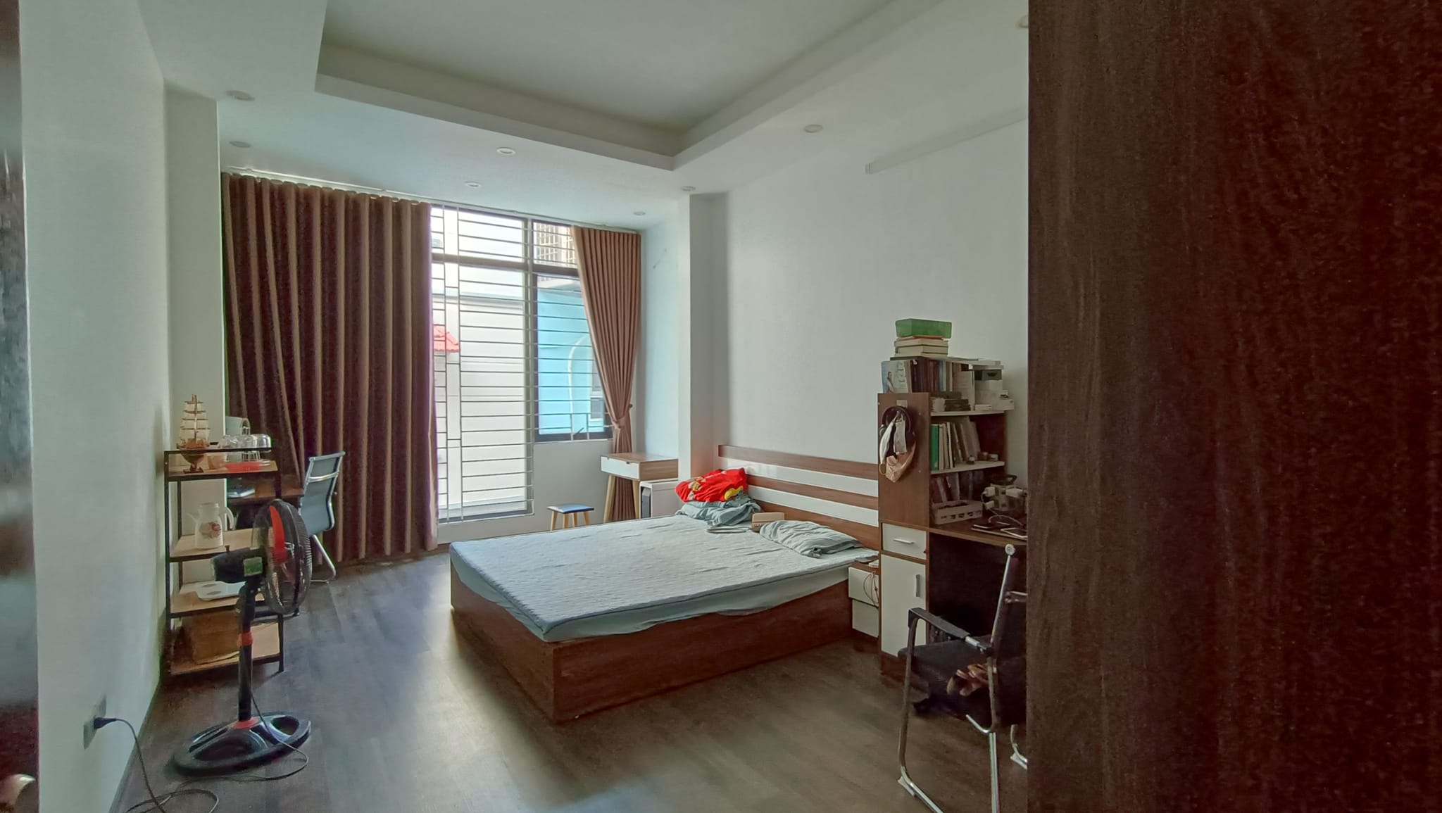 Chính chủ cần bán nhà diện tích 45m2, giá 10,8 tỷ tại Cầu Giấy