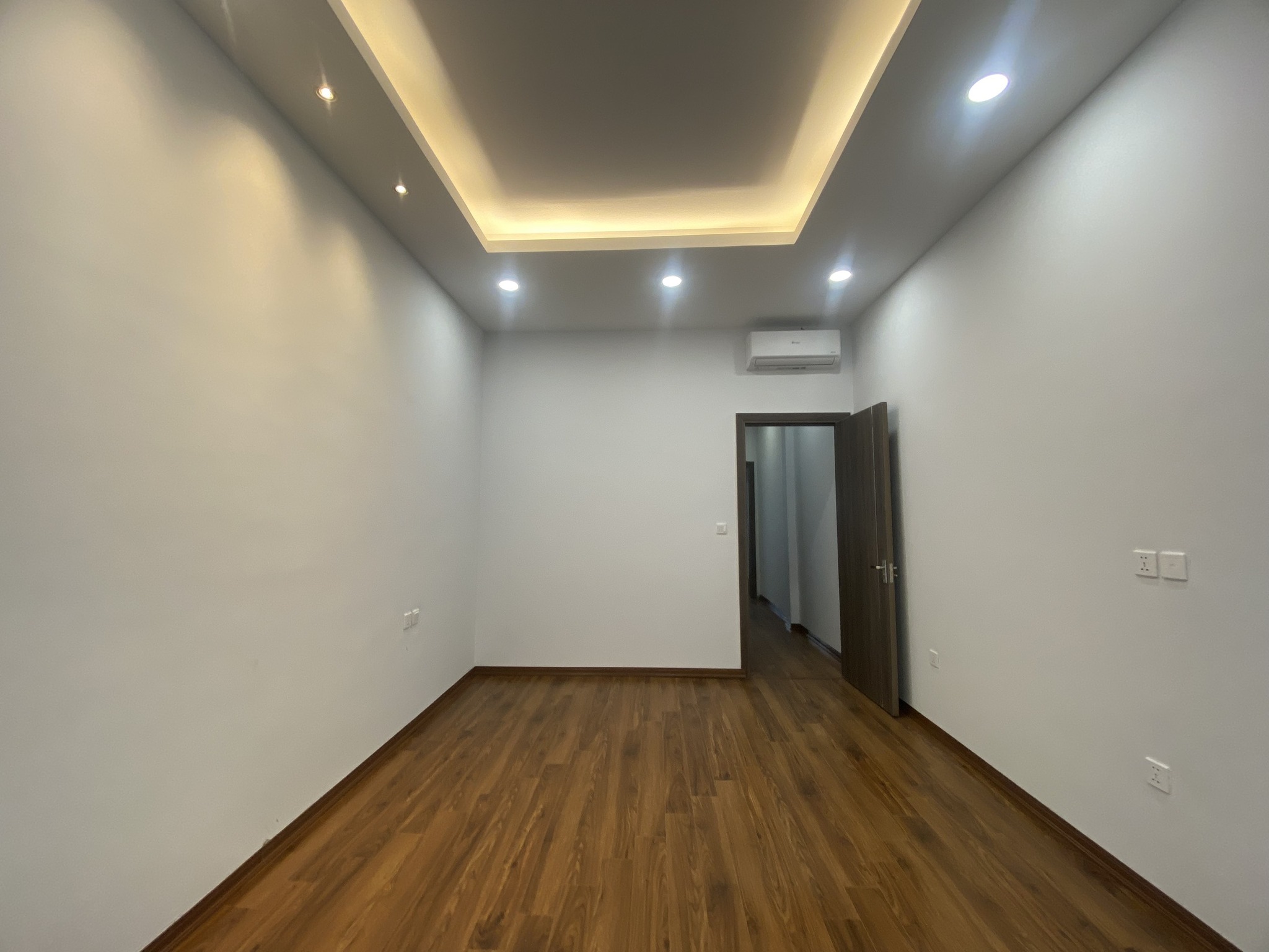 Bán nhà trung tâm quận Đống Đa diện tích 60m2 giá 12,35 tỷ