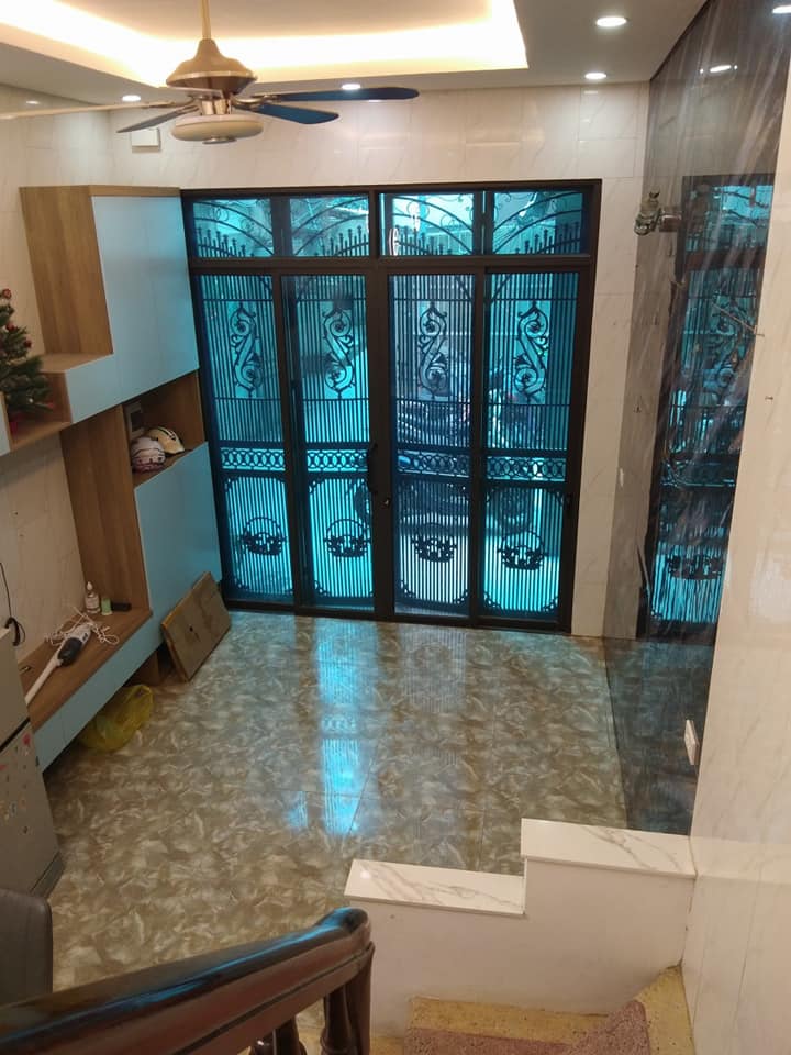 Cho thuê nhà mới đẹp ở Khương Trung, Thanh Xuân giá 9,5tr/tháng