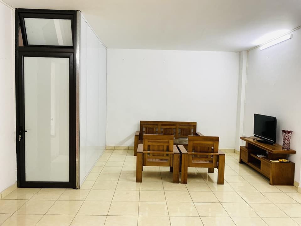 Cho thuê nhà nguyên căn ô tô tránh, kinh doanh được, giá 7tr/tháng