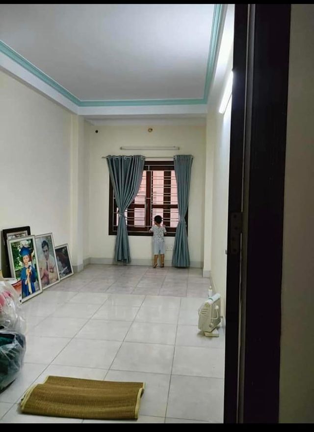 Cho thuê nhà 6 tầng tại Ngã Tư Sở, giá 23tr/tháng
