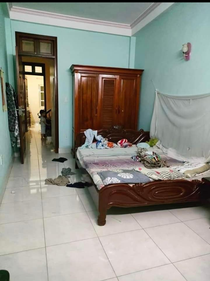 Cho thuê nhà 6 tầng tại Ngã Tư Sở, giá 23tr/tháng