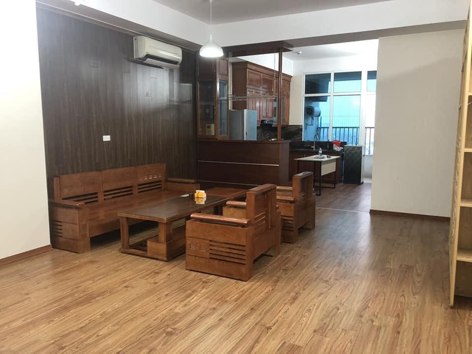 Cho thuê chung cư Báo Công An mặt đường Nguyễn Xiển giá 12tr/tháng